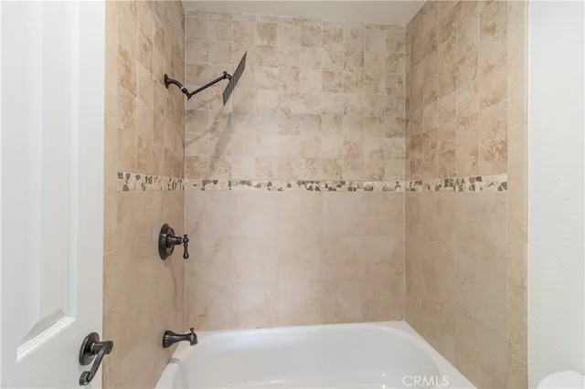 $915,000 | 430 Lake Street, Unit 304, Huntington Beach, CA 92648