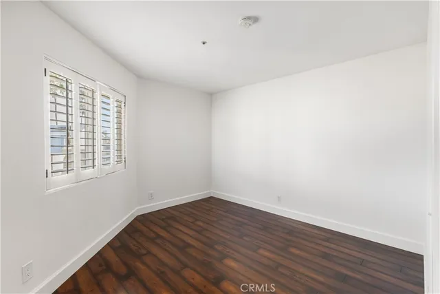 $915,000 | 430 Lake Street, Unit 304, Huntington Beach, CA 92648