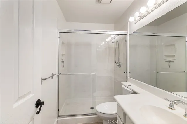 $915,000 | 430 Lake Street, Unit 304, Huntington Beach, CA 92648