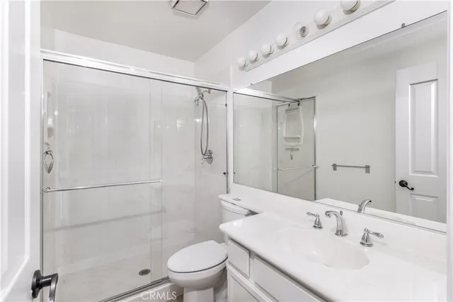 $915,000 | 430 Lake Street, Unit 304, Huntington Beach, CA 92648