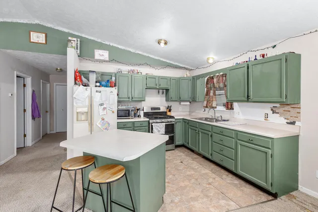 $179,900 | 8660 Wood Street, Mecosta, MI 49332