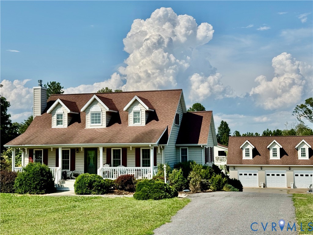 768 Hardtimes Road Farmville, VA 23901 - Photo 4 of 5 Traditional-style residence featuring a prominent