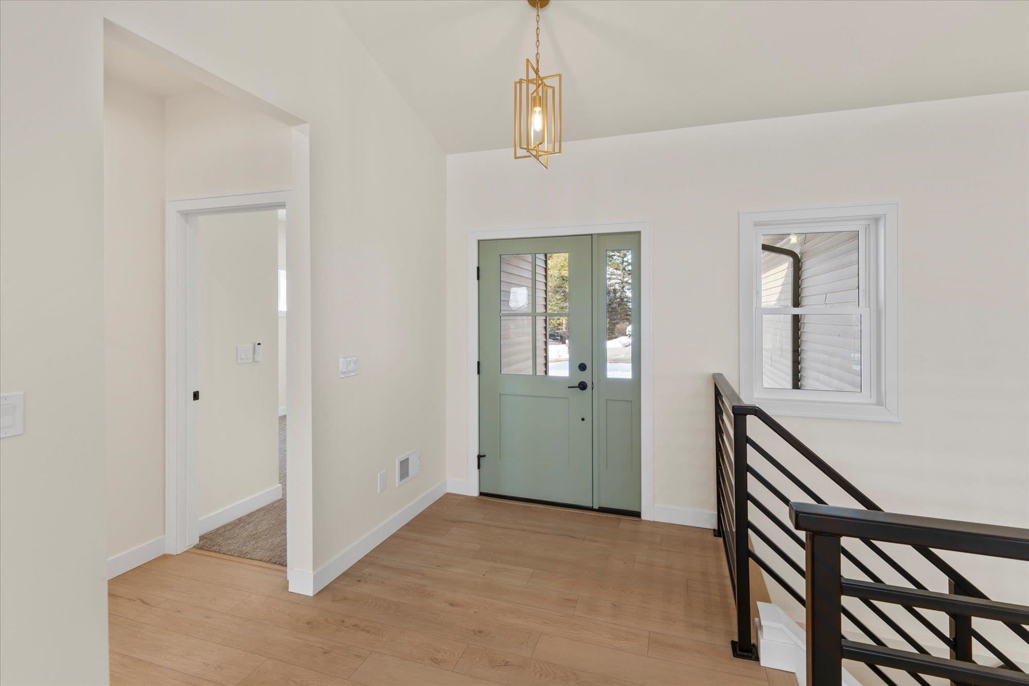 1108 Pinecrest Road Green Bay, WI 54313 - Photo 17 of 39