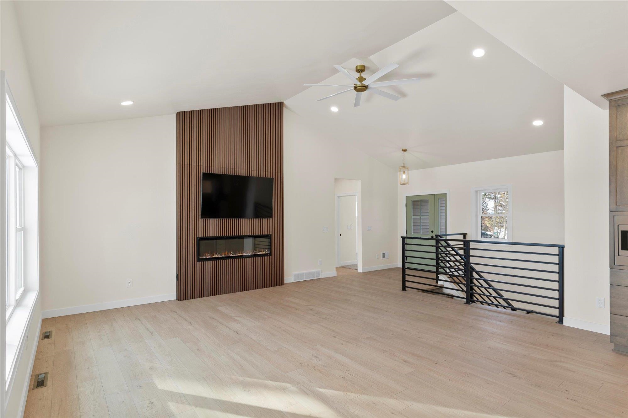 1108 Pinecrest Road Green Bay, WI 54313 - Photo 19 of 39