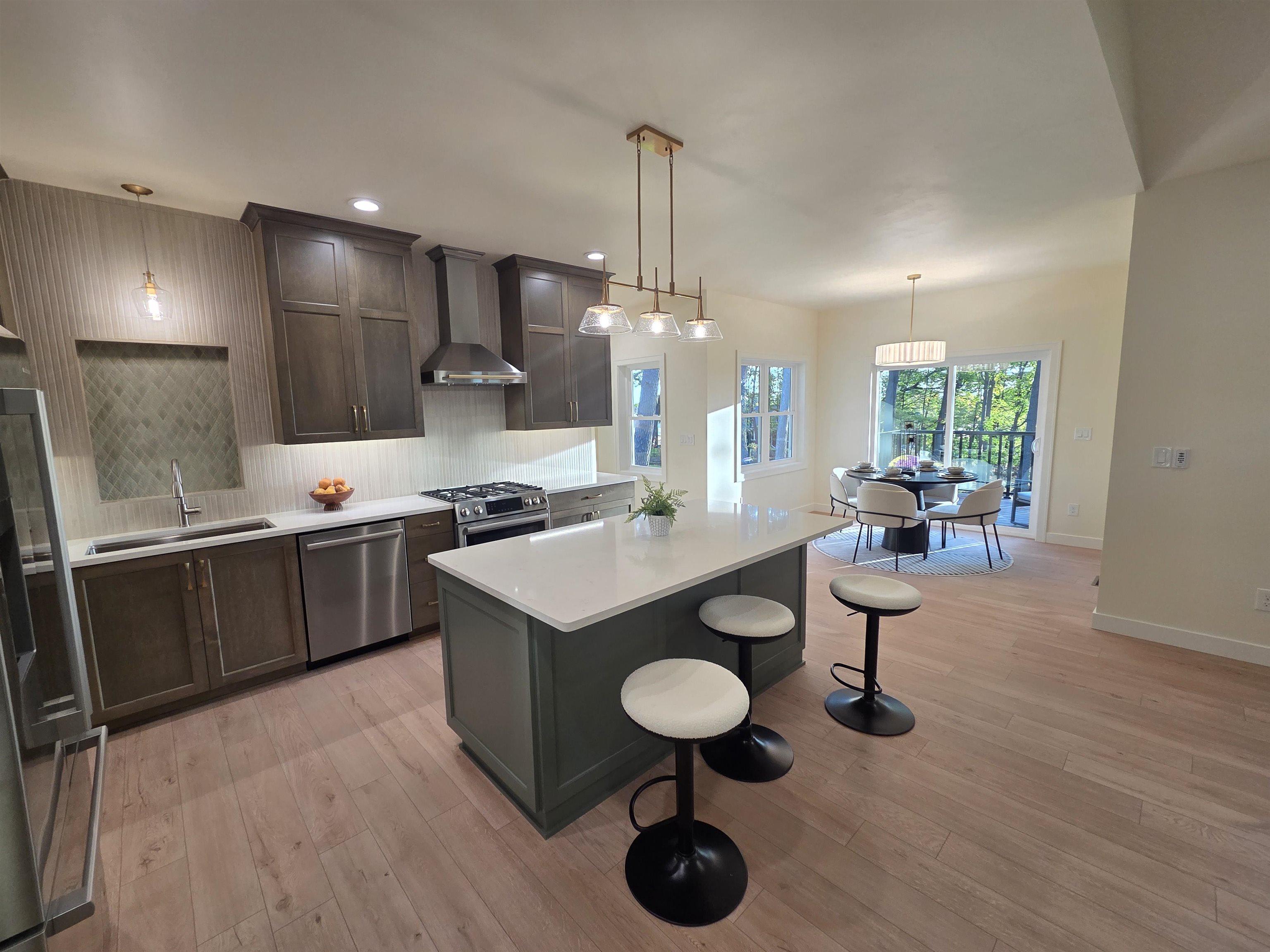 1108 Pinecrest Road Green Bay, WI 54313 - Photo 3 of 15