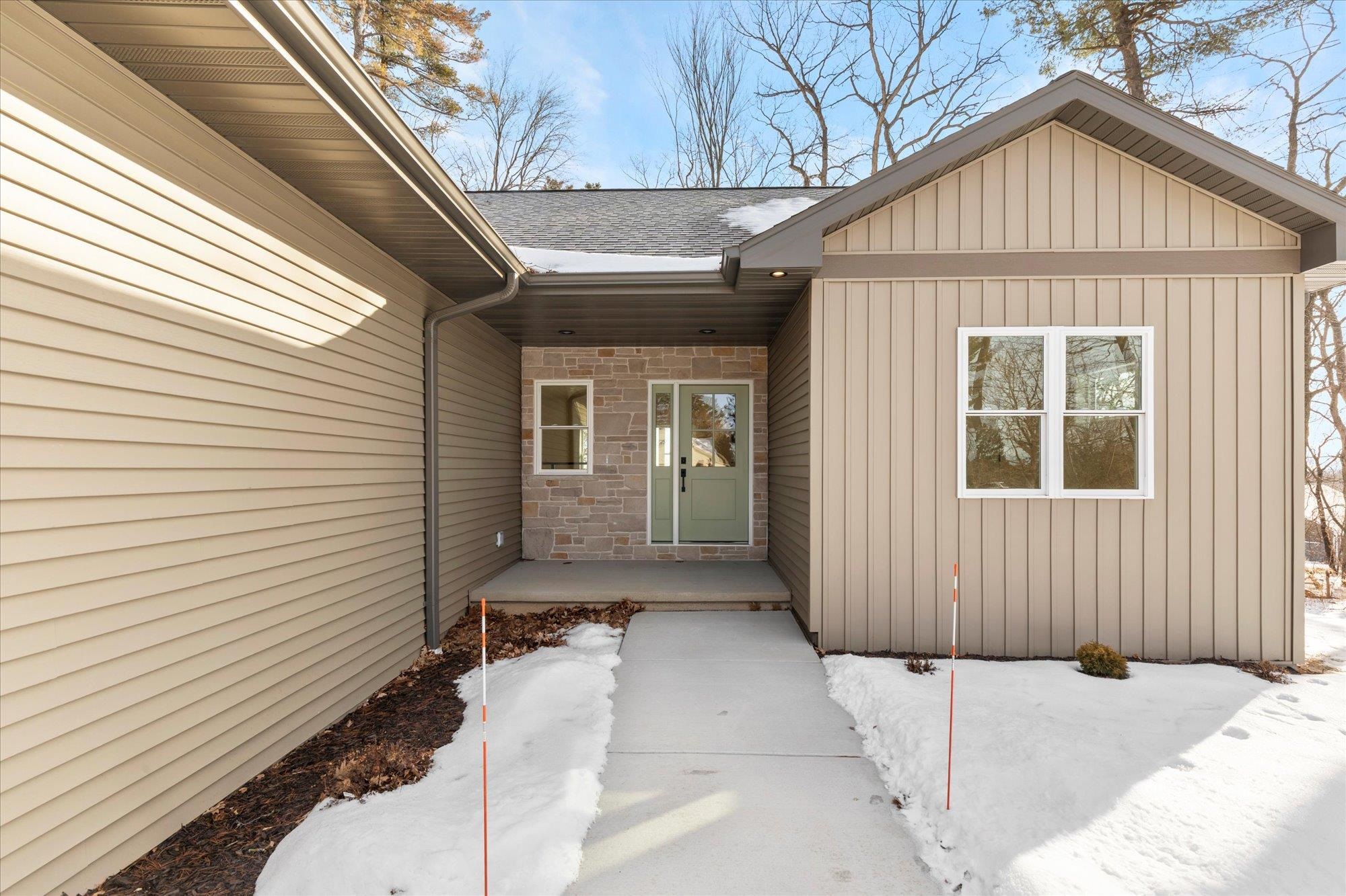 1108 Pinecrest Road Green Bay, WI 54313 - Photo 9 of 39