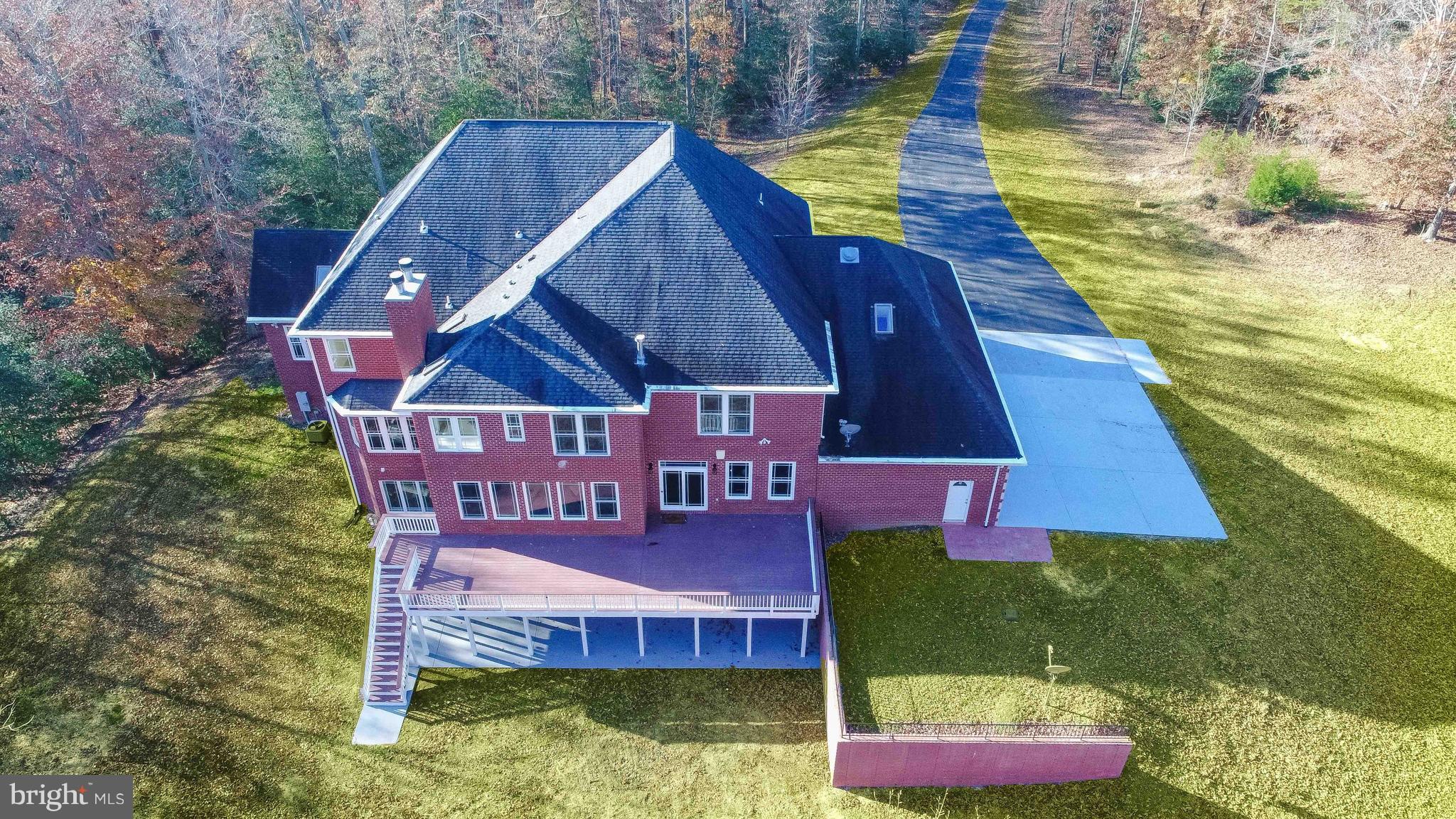19120 Aquasco Road Brandywine, MD 20613 - Photo 7 of 63 Luxury Estate - 7.1 Private Acres - Backs to Woods