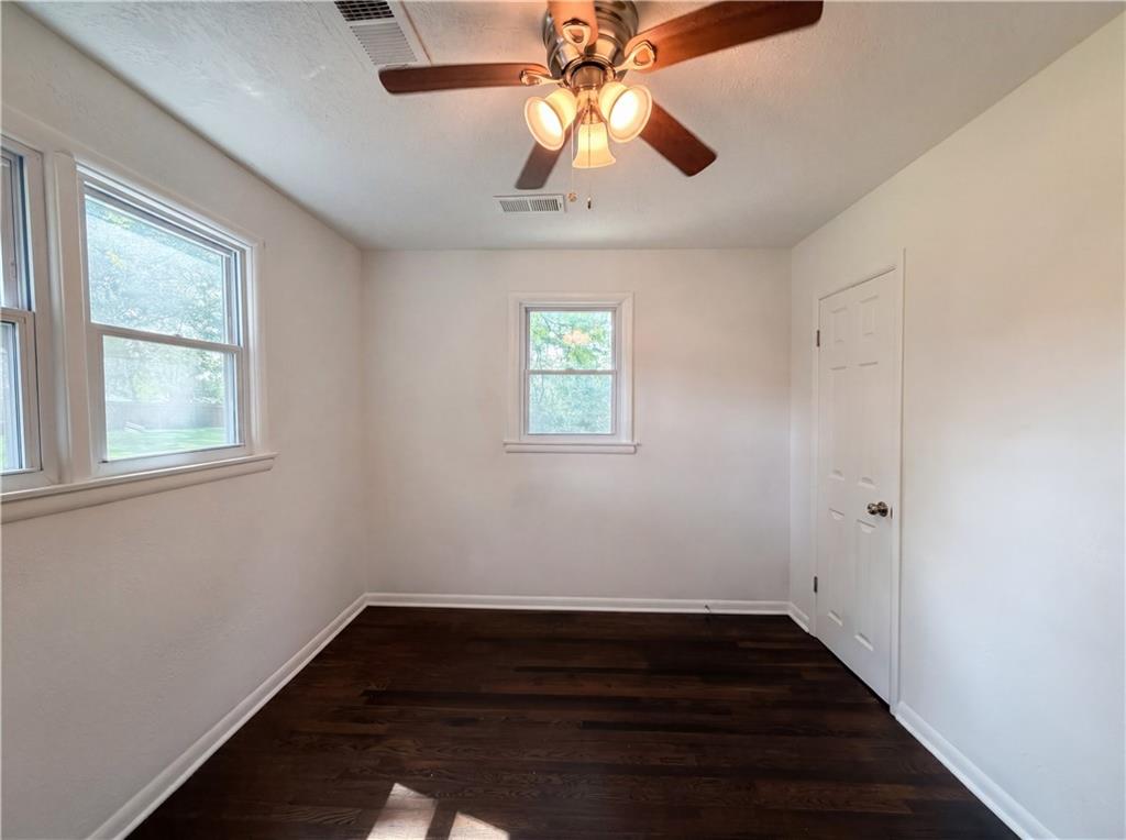 1825 Northeast Bren Mar Road Lee's Summit, MO 64086 - Photo 11 of 16