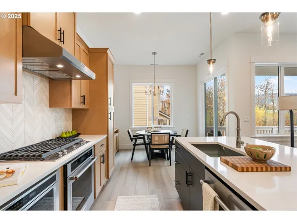 $724,000 | 15749 Northwest Raywood Lane, Unit L 38, Portland, OR 97229