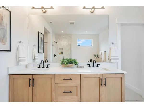 $724,000 | 15749 Northwest Raywood Lane, Unit L 38, Portland, OR 97229