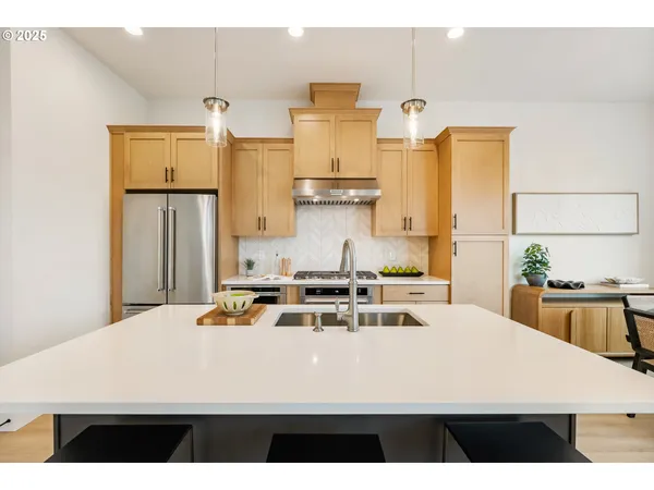 $724,000 | 15749 Northwest Raywood Lane, Unit L 38, Portland, OR 97229