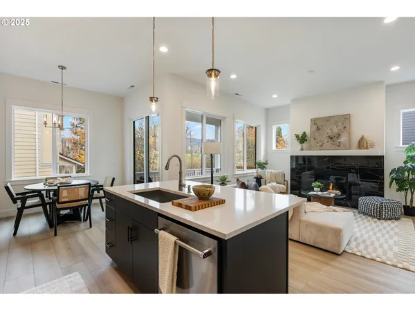 $724,000 | 15749 Northwest Raywood Lane, Unit L 38, Portland, OR 97229