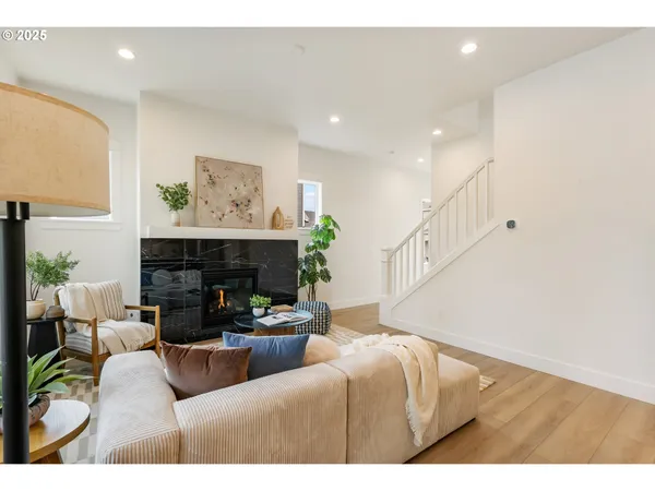 $724,000 | 15749 Northwest Raywood Lane, Unit L 38, Portland, OR 97229