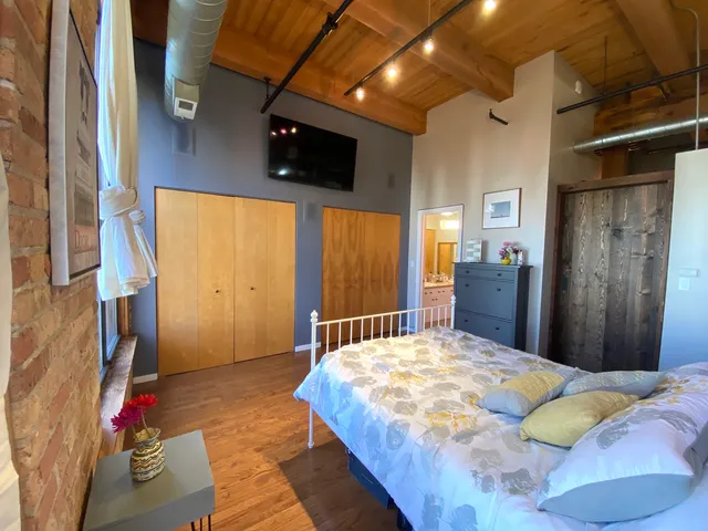 $3,500 | 2511 West Moffat Street, Unit 204D, Chicago, IL 60647