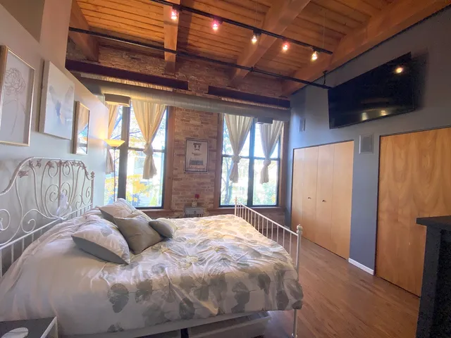 $3,500 | 2511 West Moffat Street, Unit 204D, Chicago, IL 60647