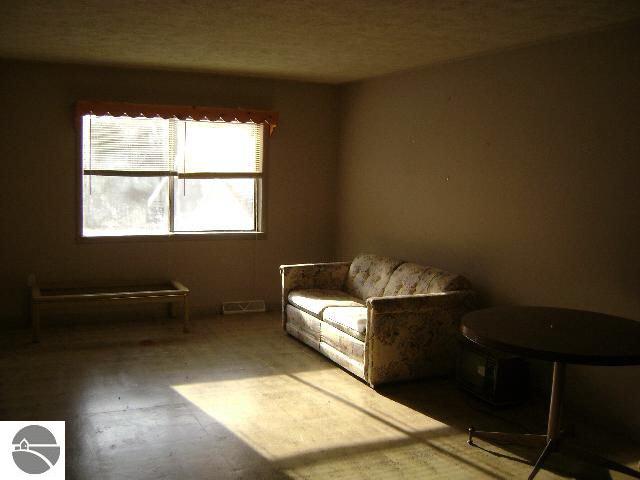 4900 Old State Road National City, MI 48748 - Photo 5 of 11 1752143-4.JPG