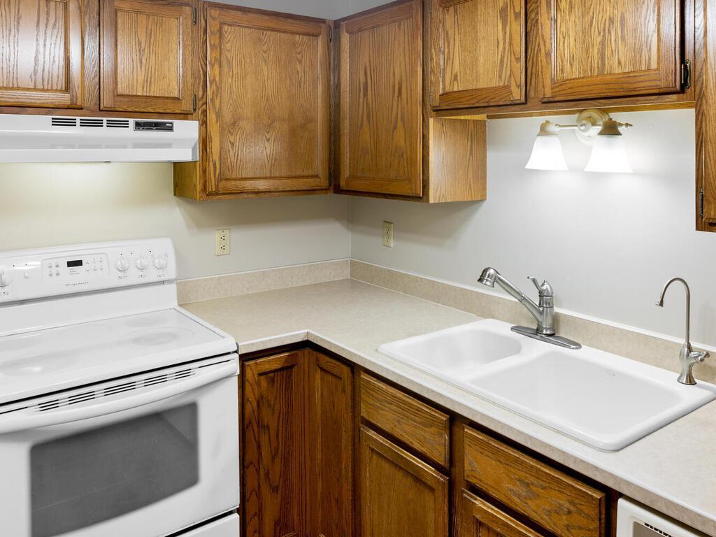 13445 73rd Place North Maple Grove, MN 55311 - Photo 15 of 36