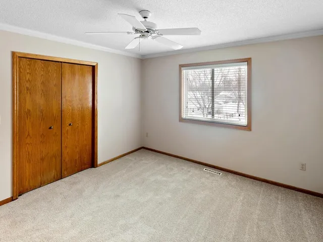 $300,000 | 13445 73rd Place North, Maple Grove, MN 55311