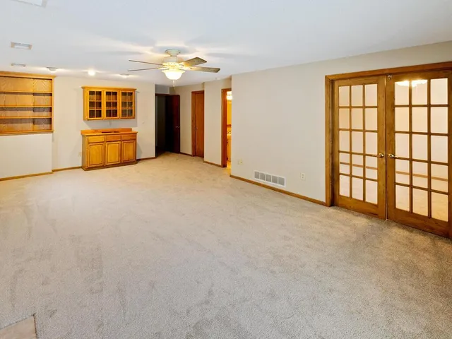 $300,000 | 13445 73rd Place North, Maple Grove, MN 55311