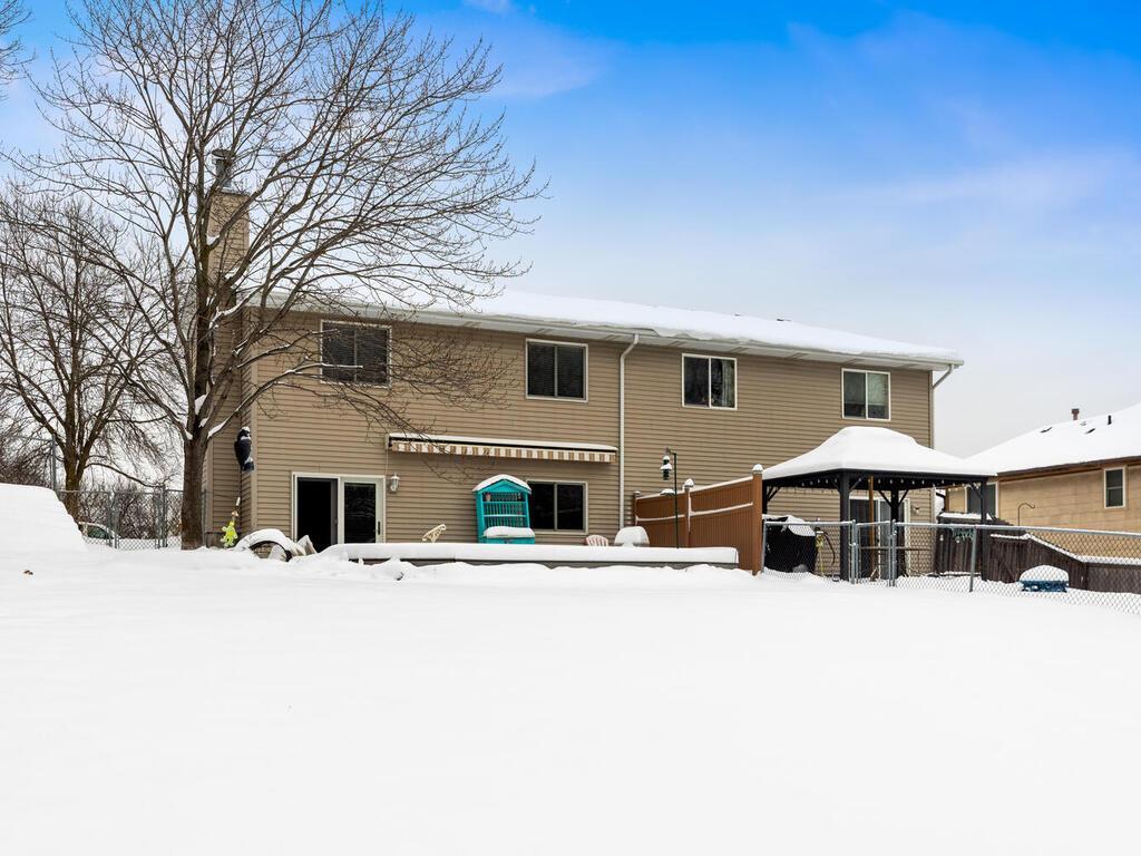 13445 73rd Place North Maple Grove, MN 55311 - Photo 4 of 36