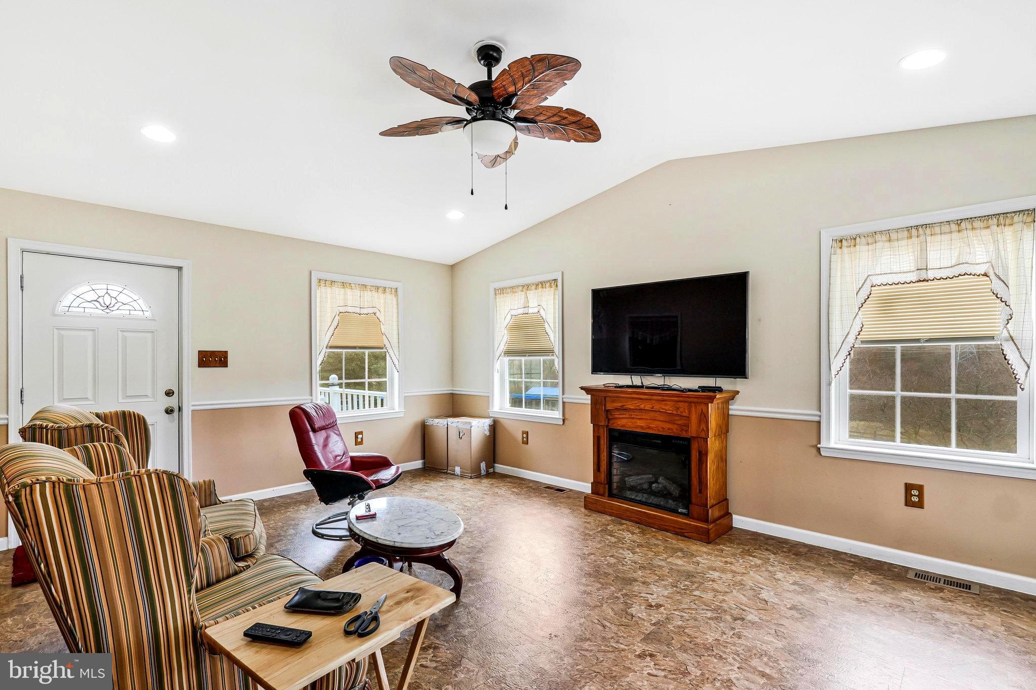 13605 Martin Road Brandywine, MD 20613 - Photo 27 of 105 Main Level Family Room Addition