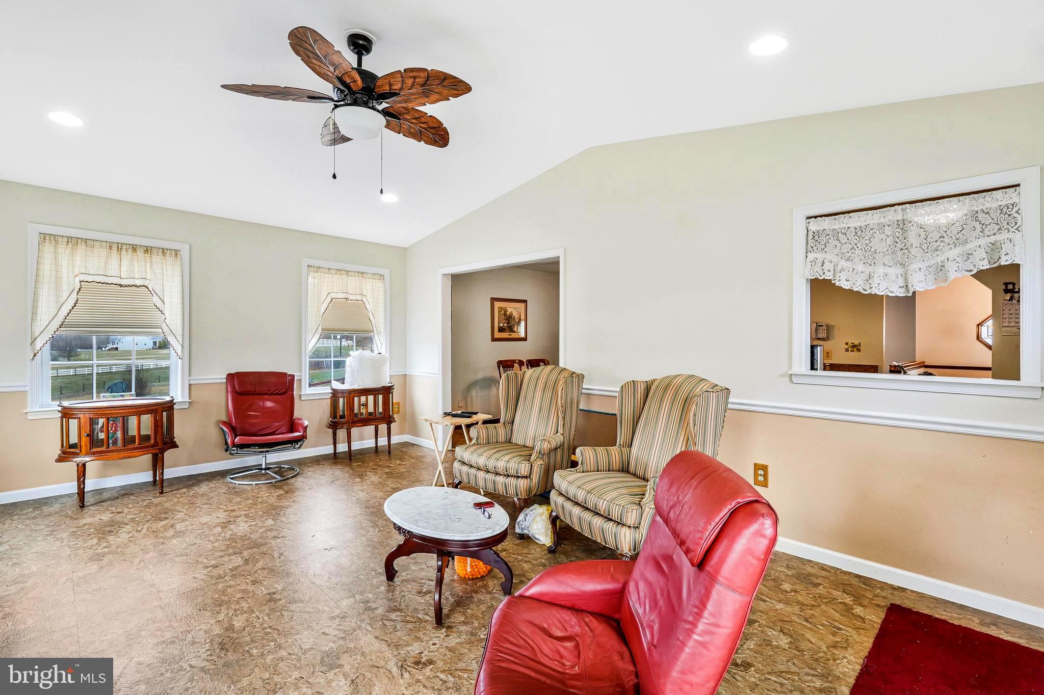 13605 Martin Road Brandywine, MD 20613 - Photo 28 of 105 Vaulted ceiling