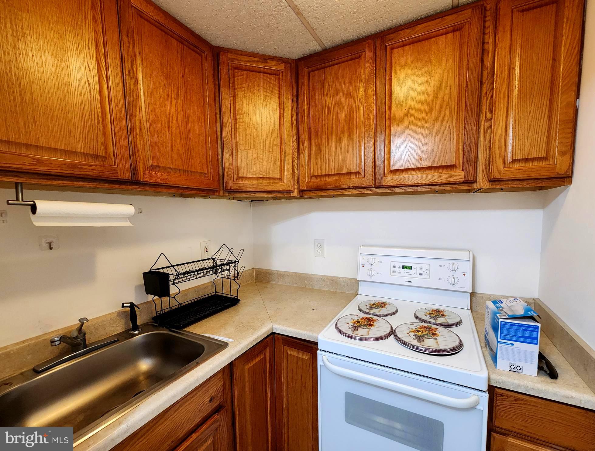 13605 Martin Road Brandywine, MD 20613 - Photo 43 of 105 Lower Level-Wet Bar