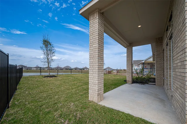 $399,000 | 3007 Golden Isle Drive, Texas City, TX 77568