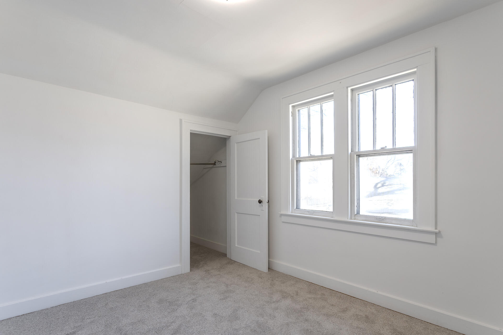 307 Ridgewood Street Southeast Grand Rapids, MI 49548 - Photo 15 of 26 307 Ridgewood St SE-17