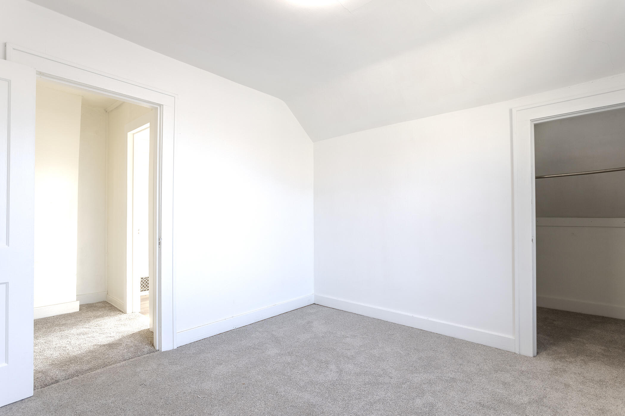 307 Ridgewood Street Southeast Grand Rapids, MI 49548 - Photo 16 of 26 307 Ridgewood St SE-18