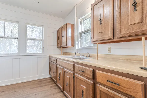 $264,900 | 307 Ridgewood Street Southeast, Grand Rapids, MI 49548