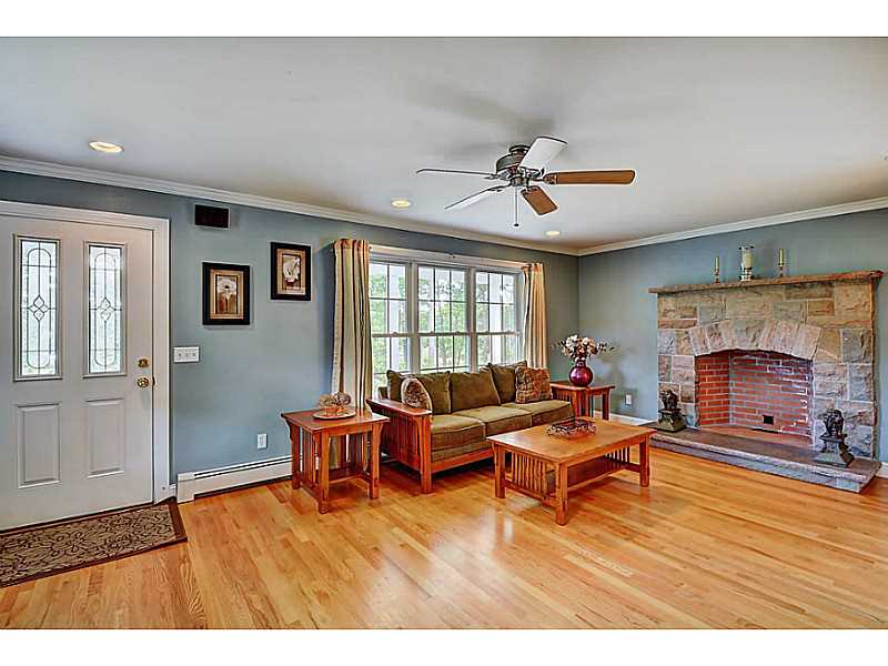 96 Ross Hill Road Charlestown, RI 02813 - Photo 13 of 25 Living Room.