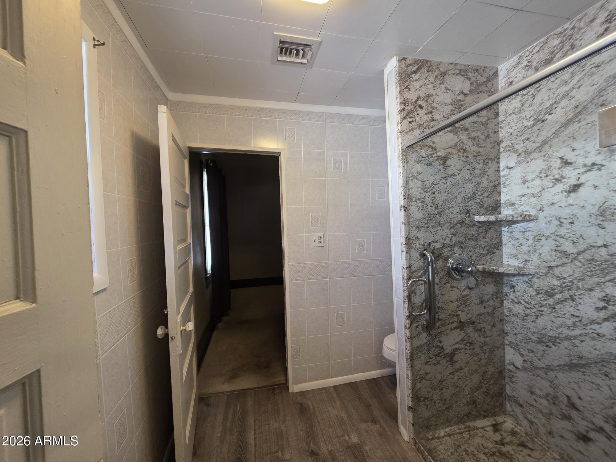 1236 East 13th Street Douglas, AZ 85607 - Photo 16 of 31 1236 13th bathroom other view