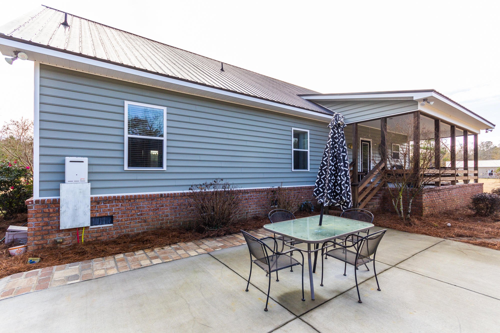 281 Bluebird Trail St. George, SC 29477 - Photo 26 of 34 Rear Patio