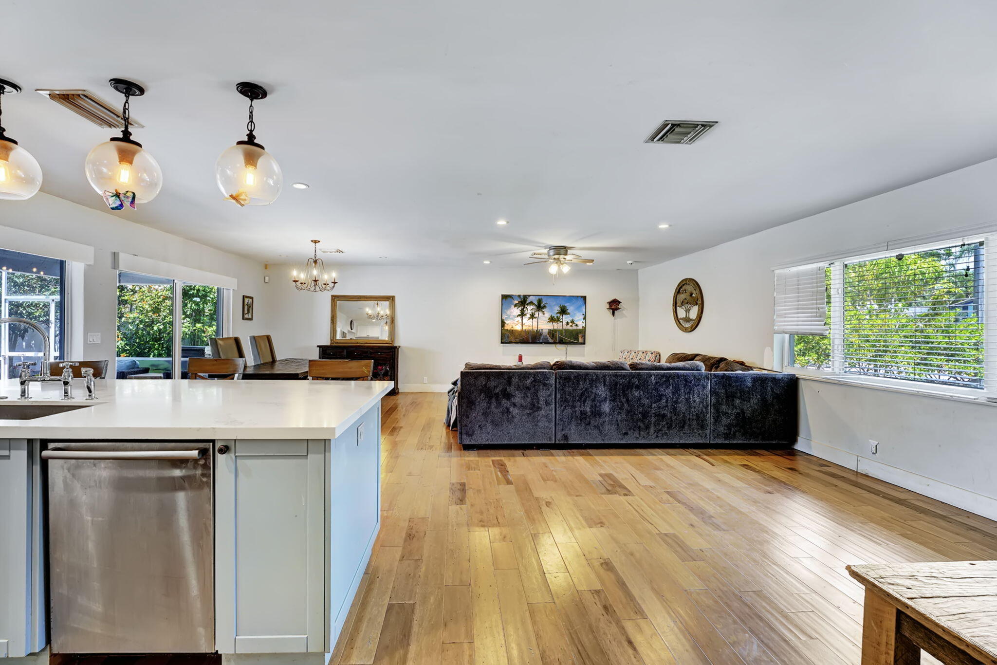 1260 Southwest 17th Street Boca Raton, FL 33486 - Photo 2 of 23 21-web-or-mls-_DSC4434