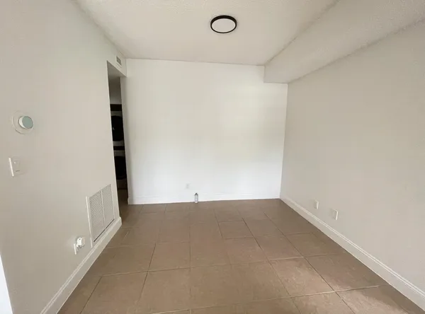$2,200 | 720 Cypress Lane, Unit F9, Deerfield Beach, FL 33064