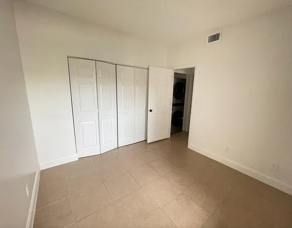 $2,200 | 720 Cypress Lane, Unit F9, Deerfield Beach, FL 33064