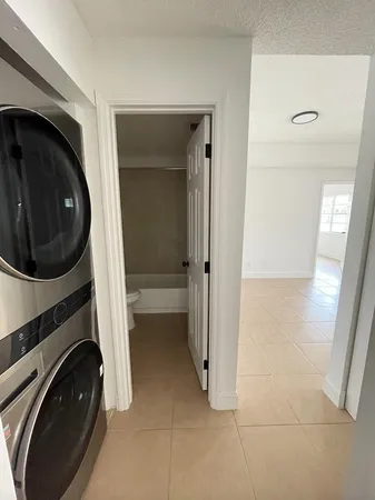 $2,200 | 720 Cypress Lane, Unit F9, Deerfield Beach, FL 33064