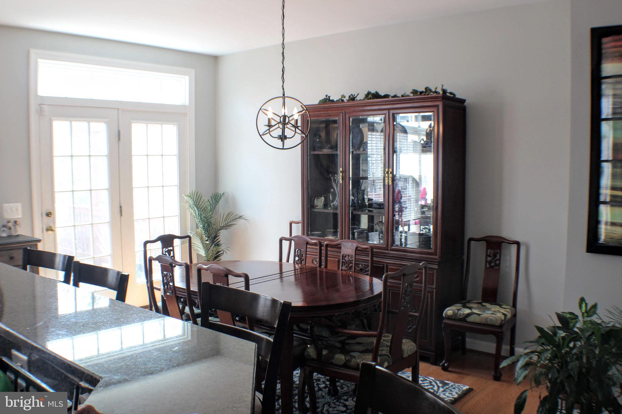 43059 Golf View Drive Chantilly, VA 20152 - Photo 14 of 46 Light-filled doors open to deck