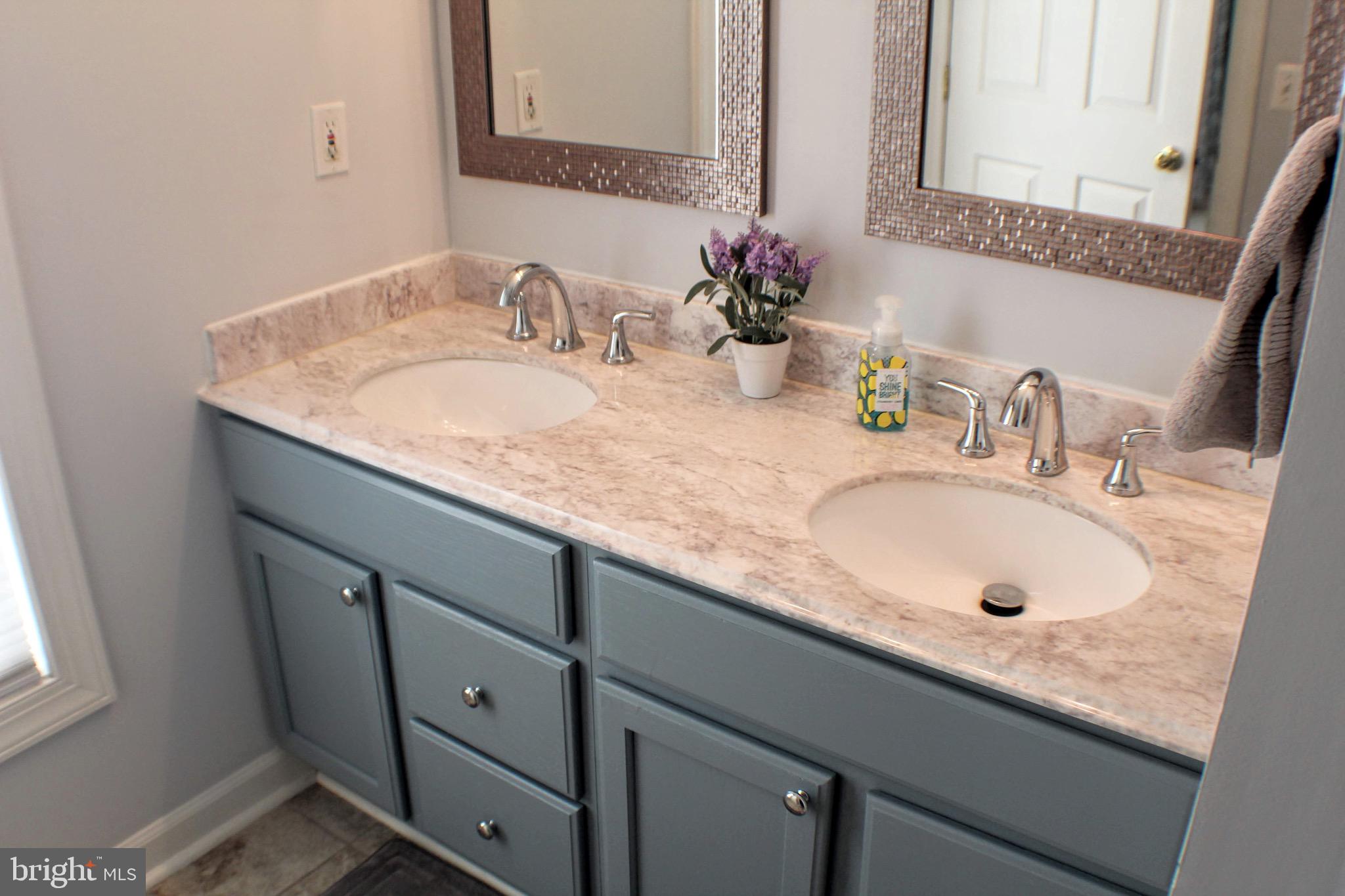 43059 Golf View Drive Chantilly, VA 20152 - Photo 24 of 46 Bath updated in 2018