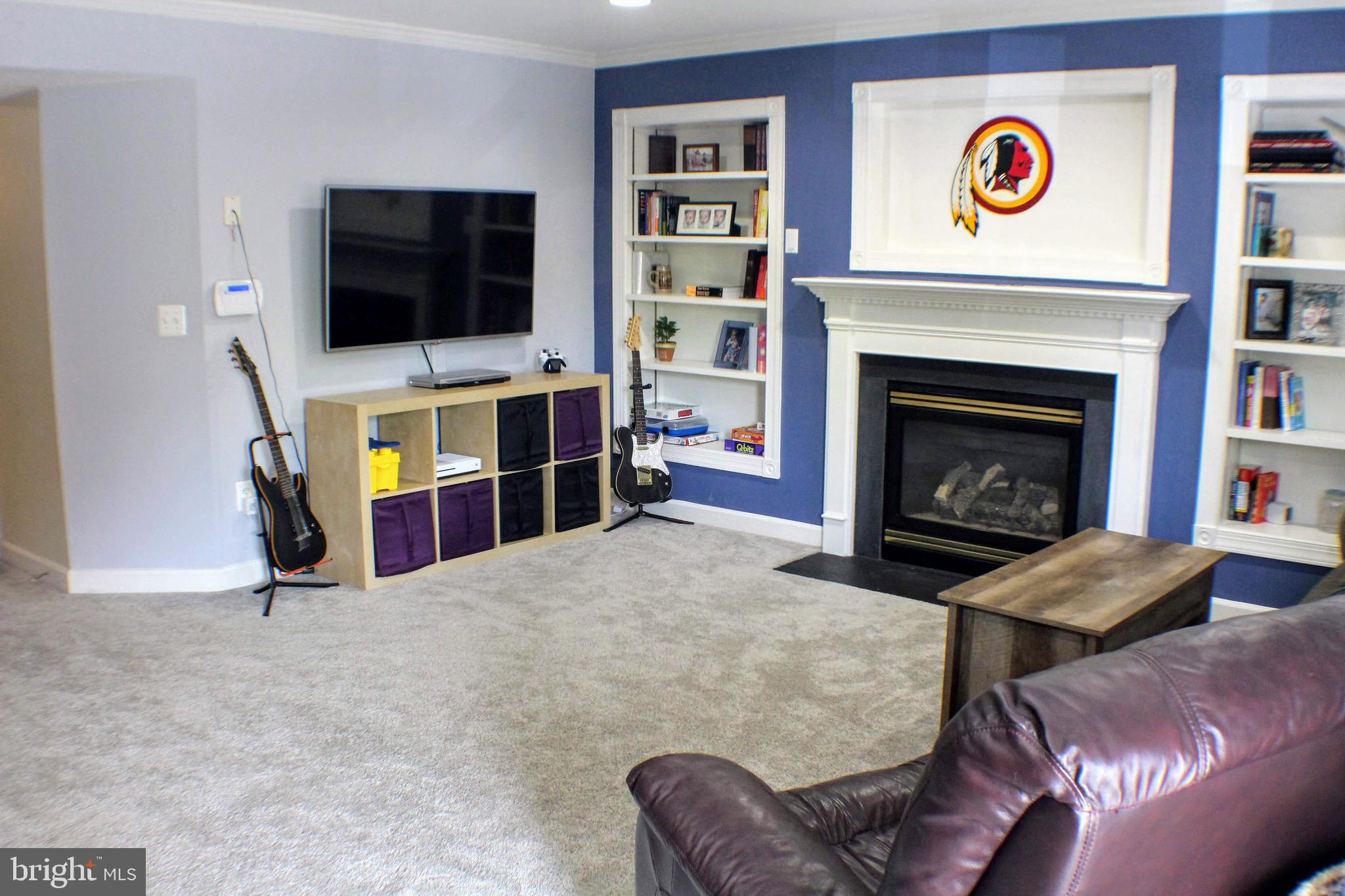 43059 Golf View Drive Chantilly, VA 20152 - Photo 38 of 46 Features recessed lighting