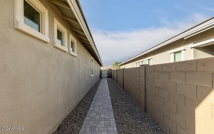 14599 West Wethersfield Road Surprise, AZ 85379 - Photo 23 of 40 Sideyard