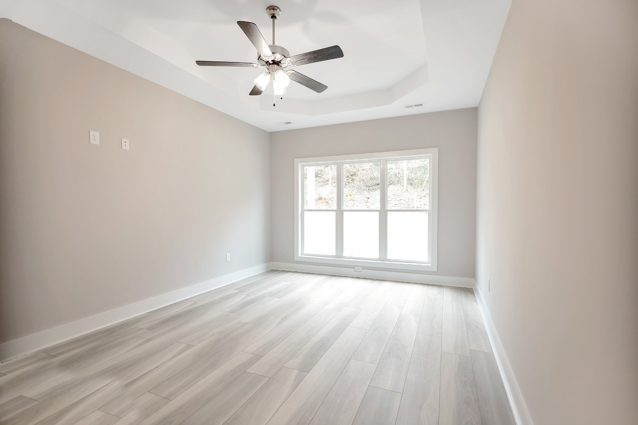 1664 Rains Road Clarksville, TN 37042 - Photo 14 of 33 Gallery Image 14