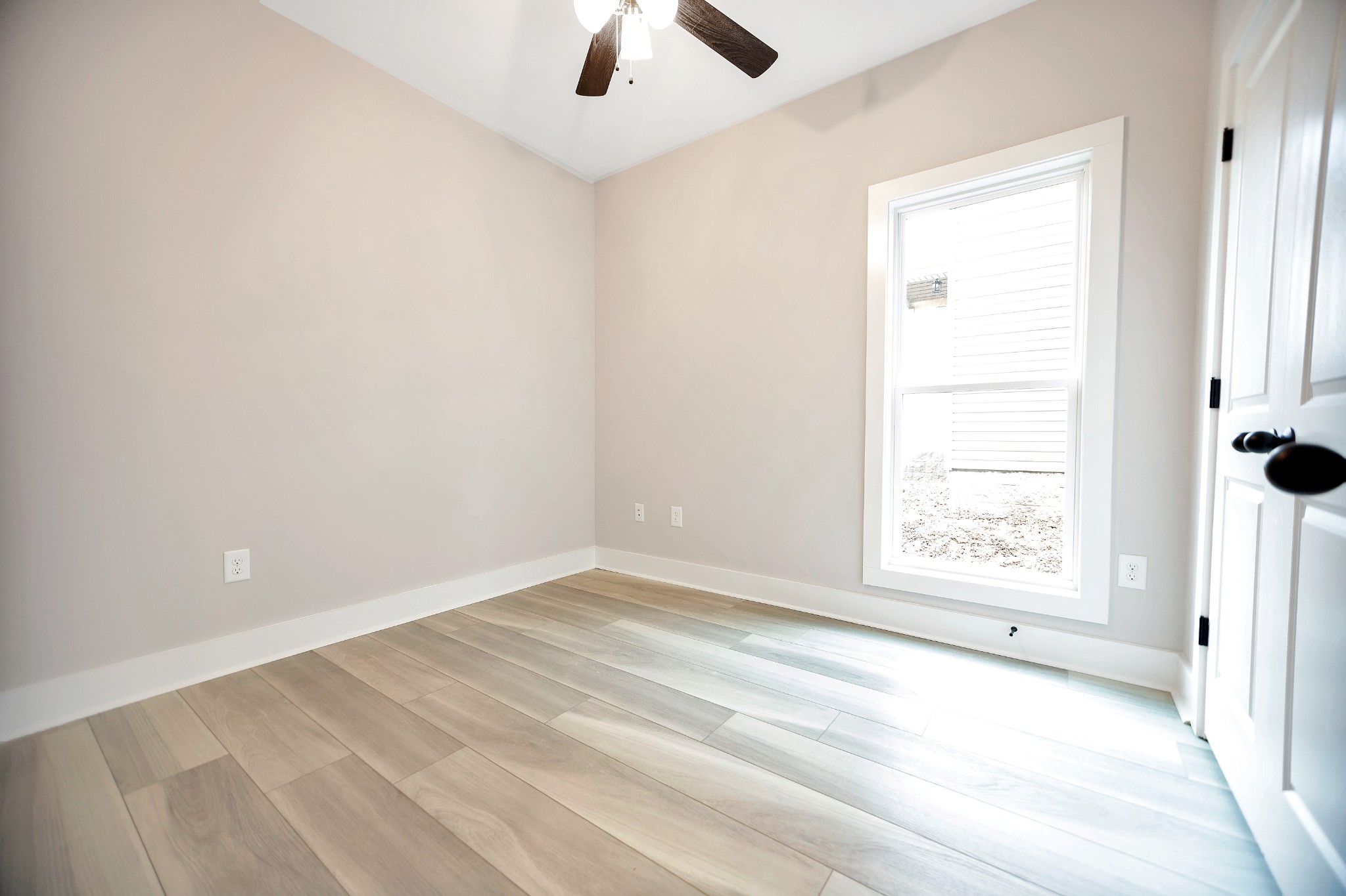 1664 Rains Road Clarksville, TN 37042 - Photo 20 of 33 Gallery Image 20