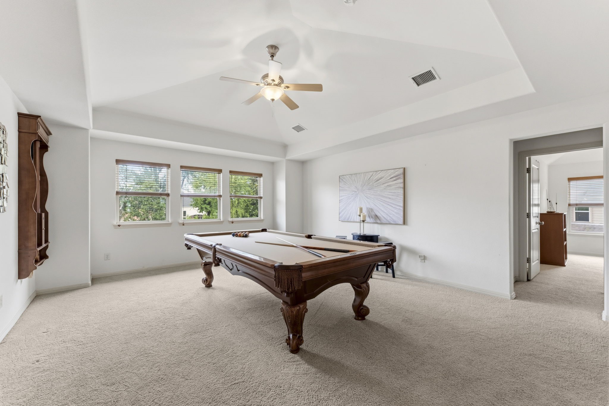 10 Spincaster Drive Spring, TX 77389 - Photo 24 of 38 Expansive game room for entertaining