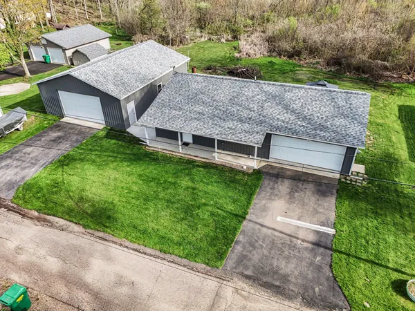 $725,000 | 51618 Fish Lake Drive, Marcellus, MI 49067