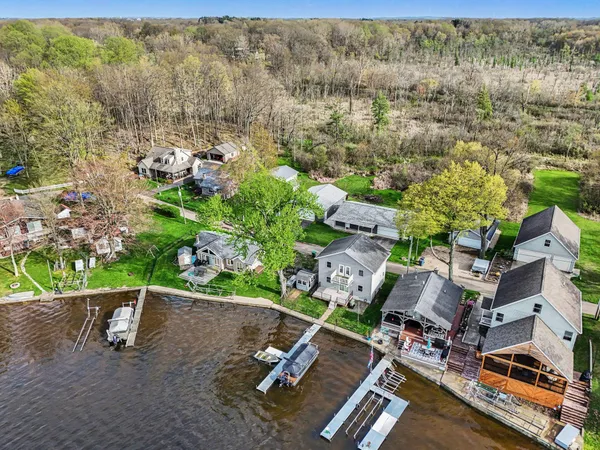 $725,000 | 51618 Fish Lake Drive, Marcellus, MI 49067