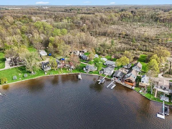 $725,000 | 51618 Fish Lake Drive, Marcellus, MI 49067