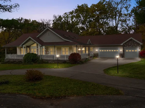 $1,200,000 | 3579 Edgewood Drive, McFarland, WI 53558