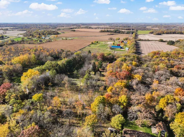 $1,200,000 | 3579 Edgewood Drive, McFarland, WI 53558